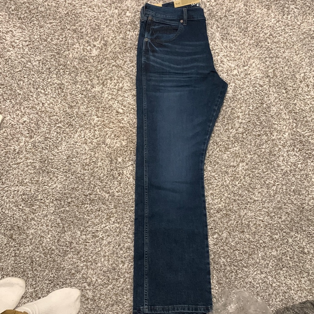 Wrangler Retro - Slim Boot cut - Dark washed Jeans